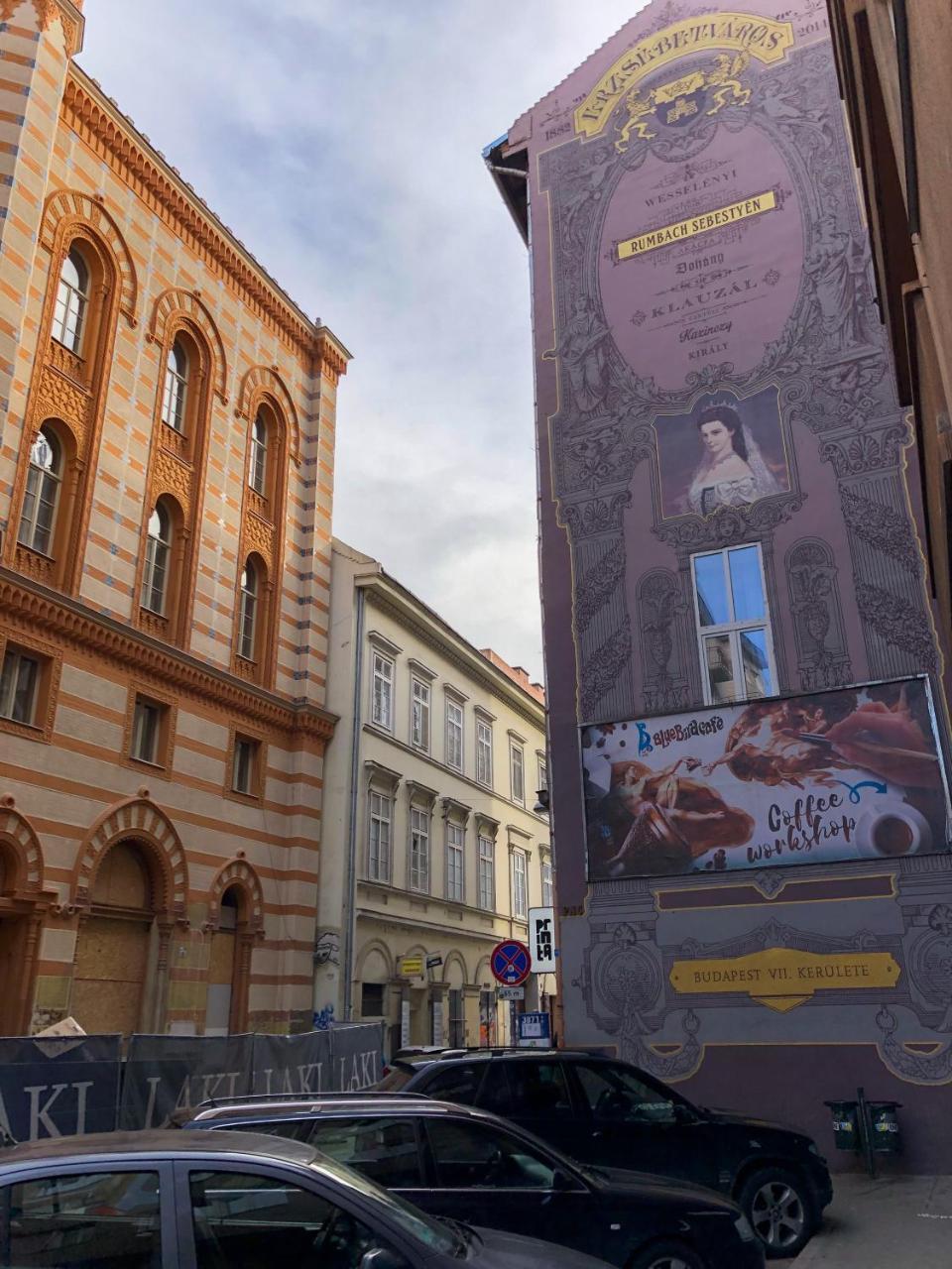 Real Delux Apartment Next To Gozsdu & Synagogue Budapeste Exterior foto